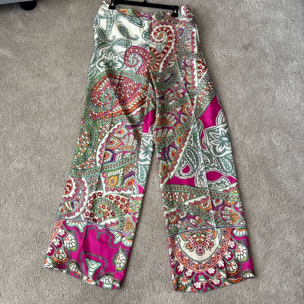 Women’s Zara Paisleys print light weight pants